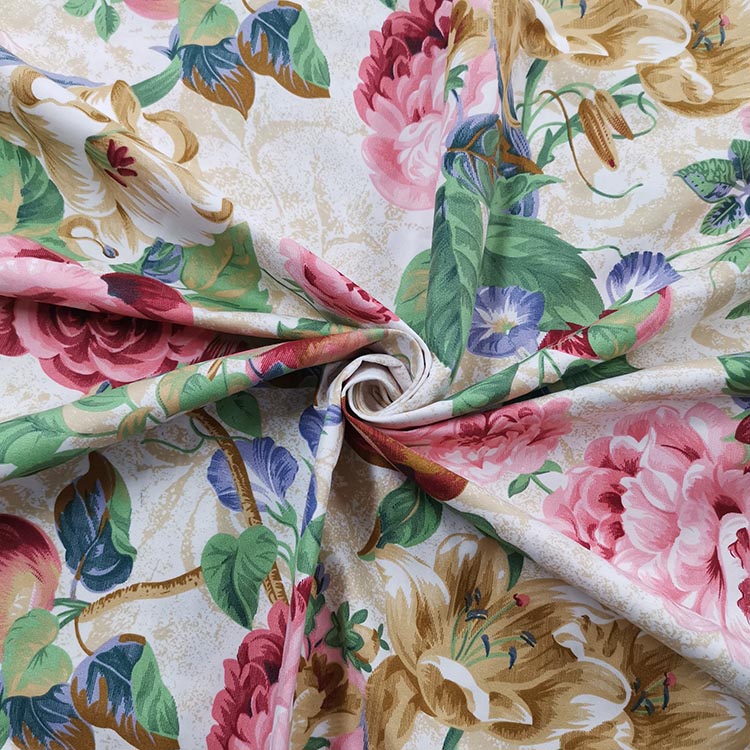 Fabraic Priontála Scaipthe poileistir 100%.